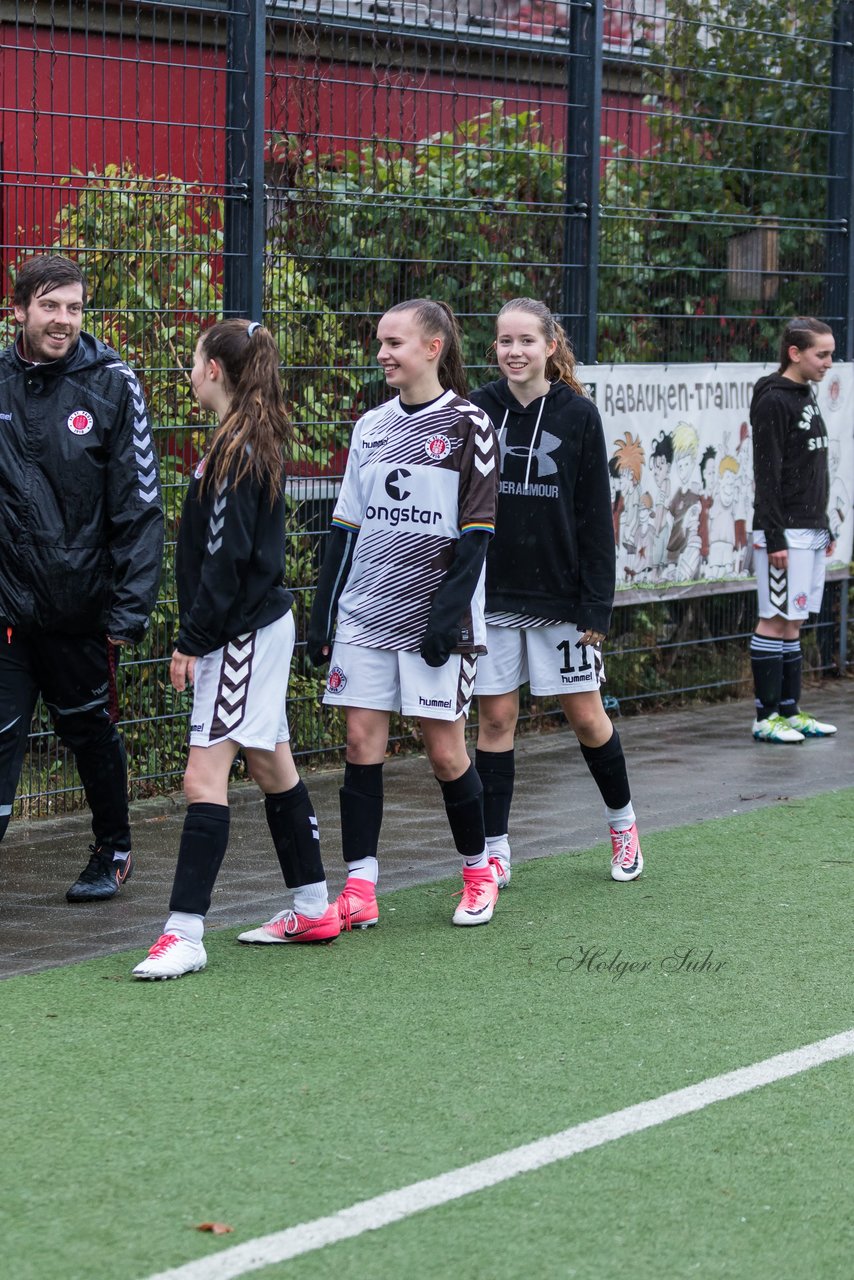 Bild 95 - B-Juniorinnen FC St.Pauli . Braedstrup IF : Ergebnis: 4:1